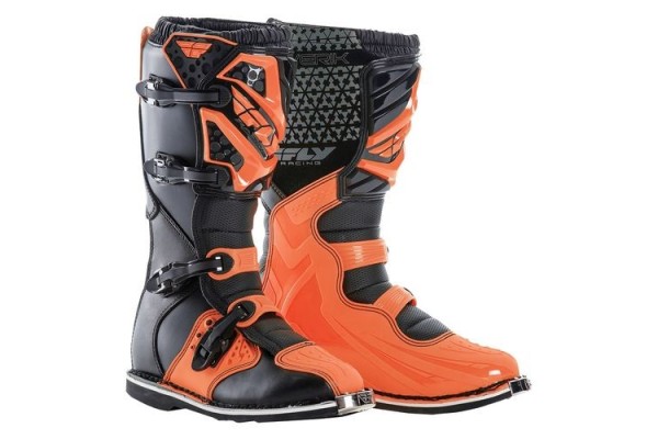 BOTA FLY MAVERIK COR