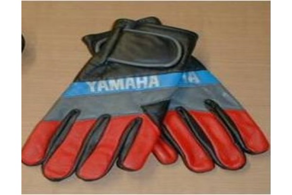 LUVA PRETA YAMAHA