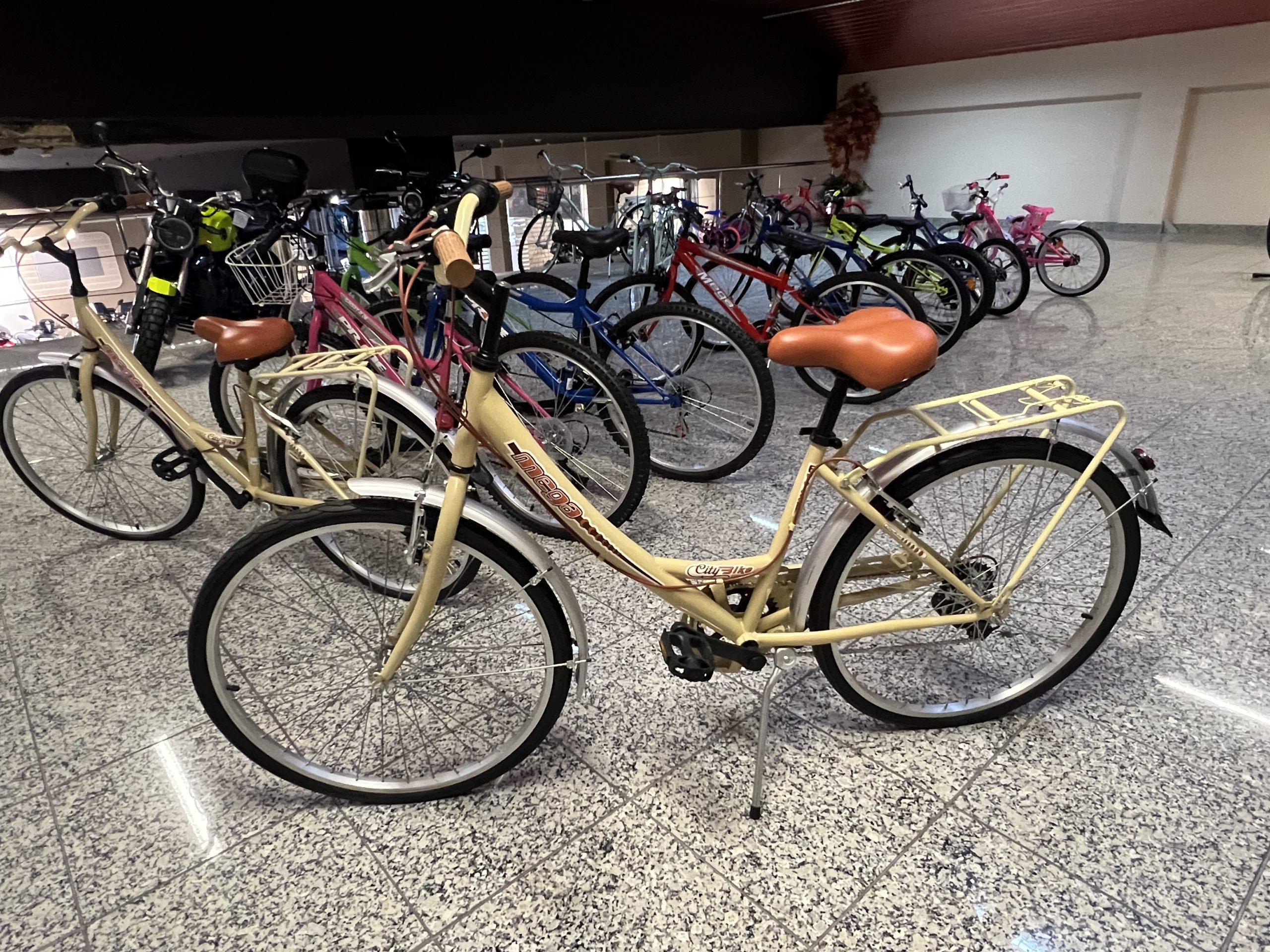 Bicicleta City Mega Roda 26 – Estrela Dias